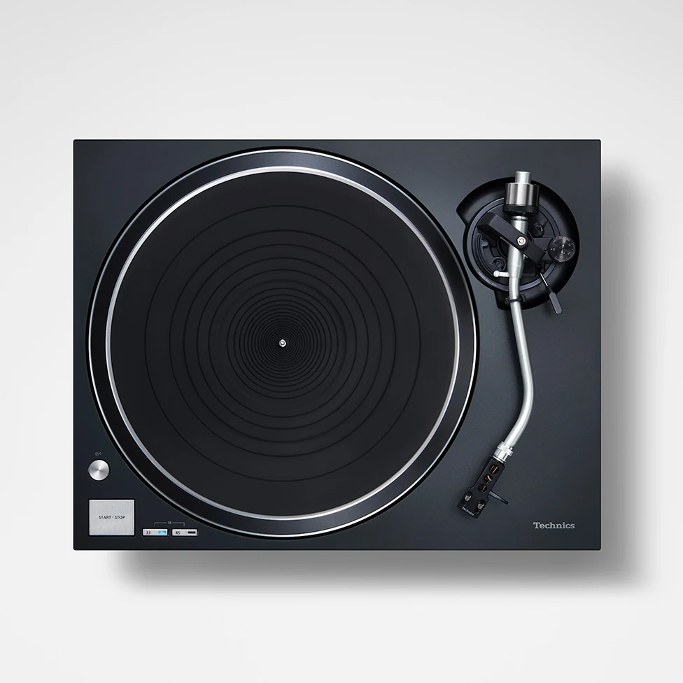 Technics SL-100C vue du dessus — plateau en aluminium et bras en S