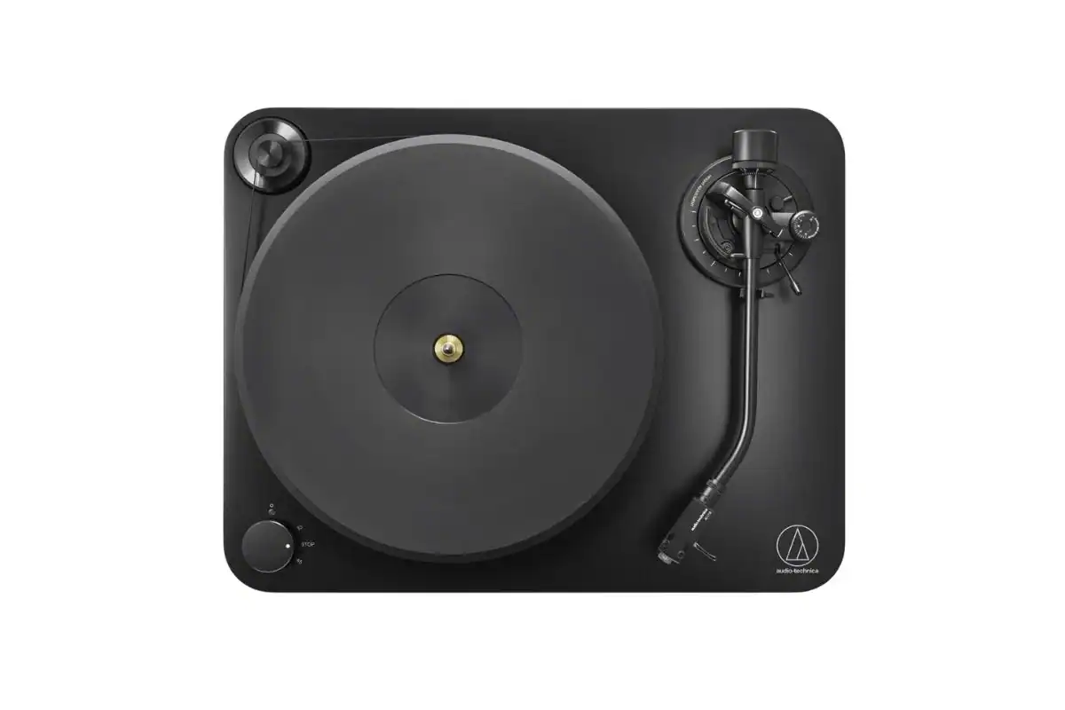 Audio-Technica AT-LP7X vue de dessus, plateau acrylique transparent 20 mm et bras en J