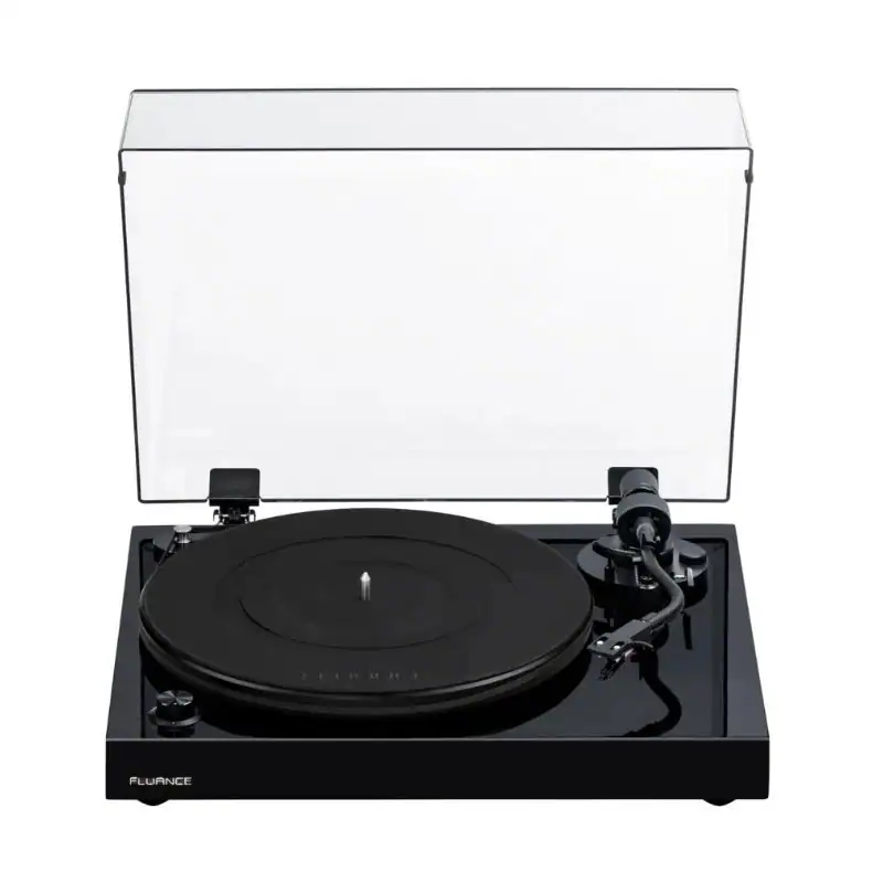 Fluance RT82