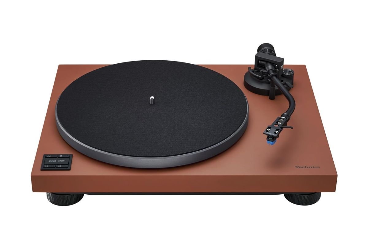 Technics SL-40CBT en finition terracotta vue de face avec plateau noir et bras de lecture en S