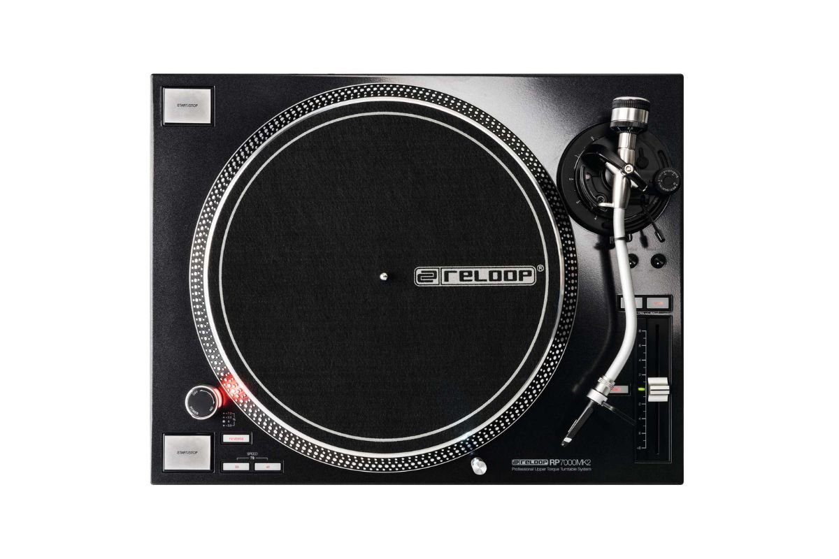 Reloop RP-7000 MK2 vue du dessus — plateau aluminium die-cast