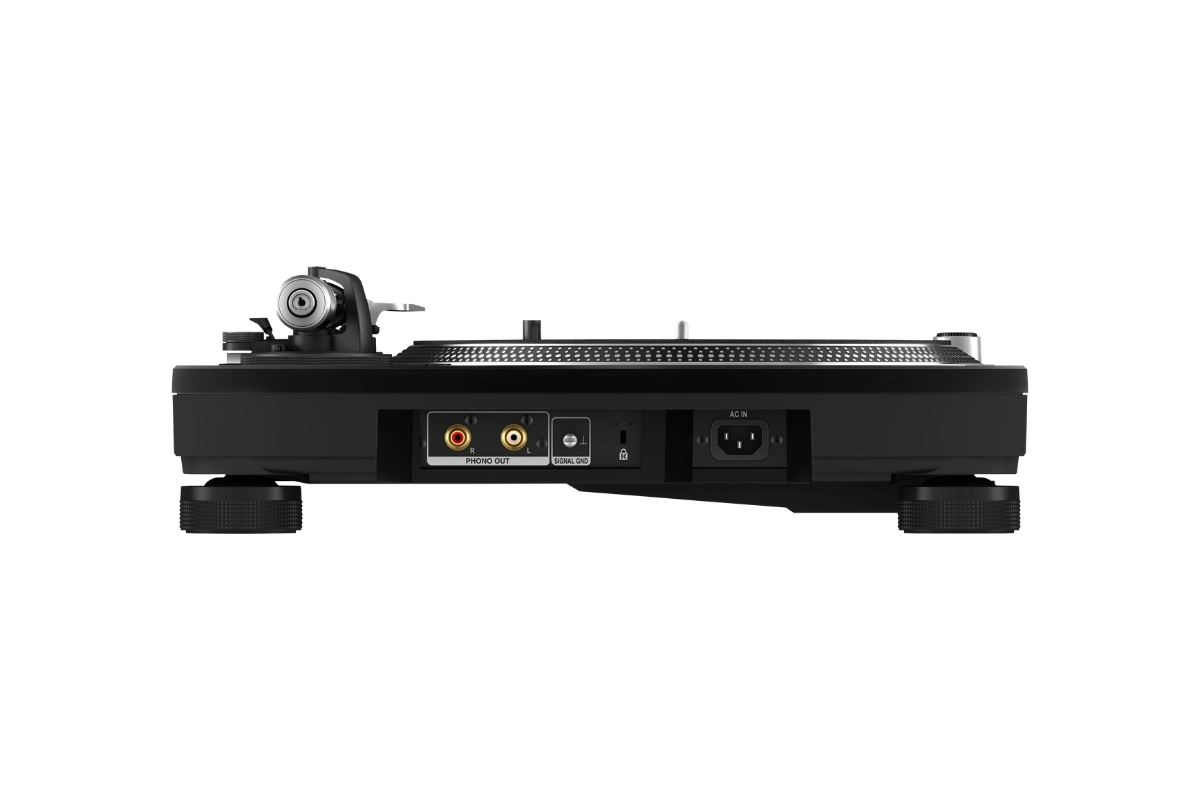 Pioneer DJ PLX-1000 face arrière avec sorties RCA détachables, masse GND et entrée alimentation IEC