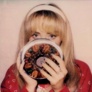 Fruitcake - EP de Noël Sabrina Carpenter 2023